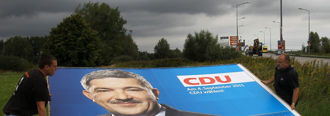 Mit "C wie Zukunft" wollte Lorenz Caffier punkten und fuhr stattdessen jede Menge Häme ein.