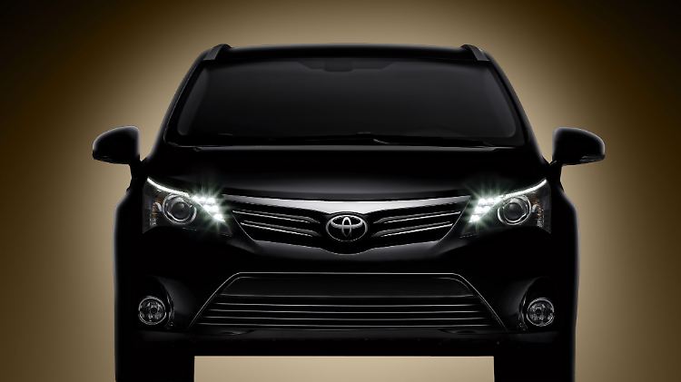 Der Toyota Avensis wird aufgefrischt.