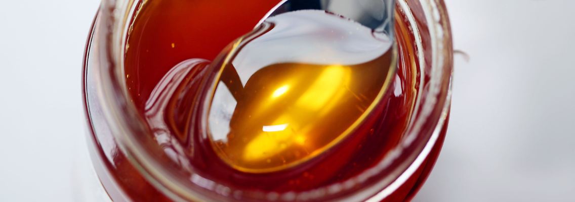 Selbst kleinste Spuren gentechnisch-veränderten Materials sind in normalen Lebensmitteln verboten.