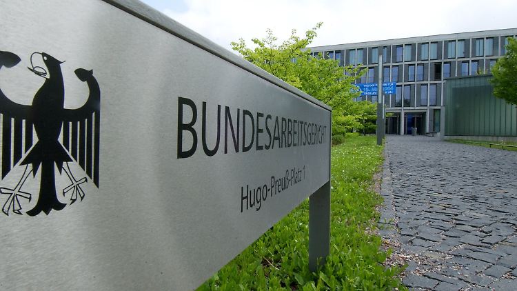 Nach Ansicht der Arbeitsrichter dürfen Beschäftigte nicht wegen ihres Alters benachteiligt werden.