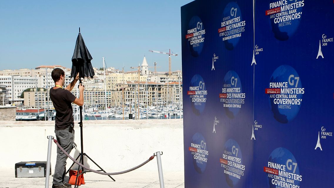 In Marseille wird kein weiterer Rettungsschirm aufgespannt. Die Euro-Krise spielt dennoch eine große Rolle bei dem Treffen.