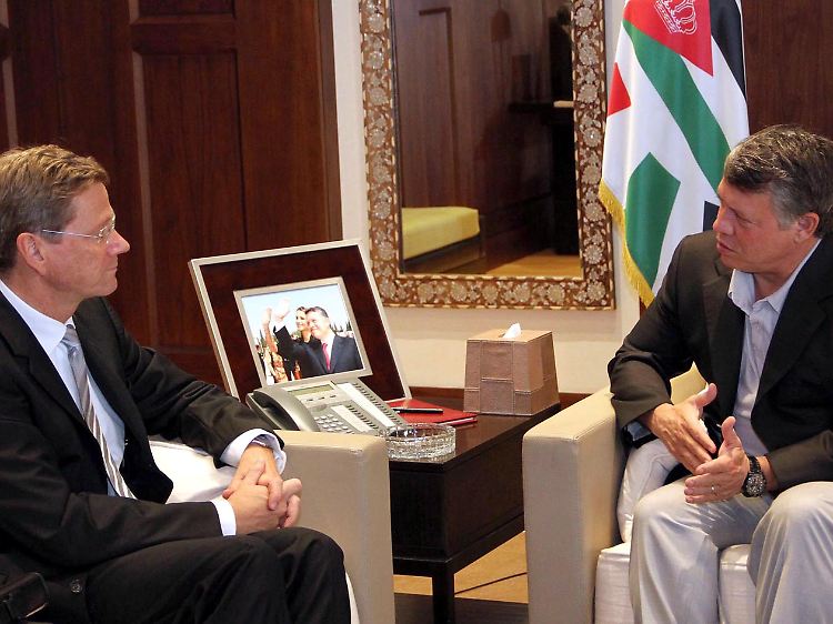 Im Gespräch mit dem jordanischen König Abdullah II. würdigt Westerwelle die Reformbemühungen Jordaniens.