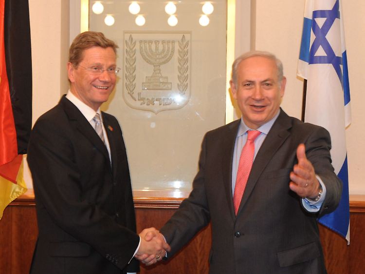 Westerwelle sprach mit Netanjahu auch über die Vorfälle um die israelische Botschaft in Kairo.