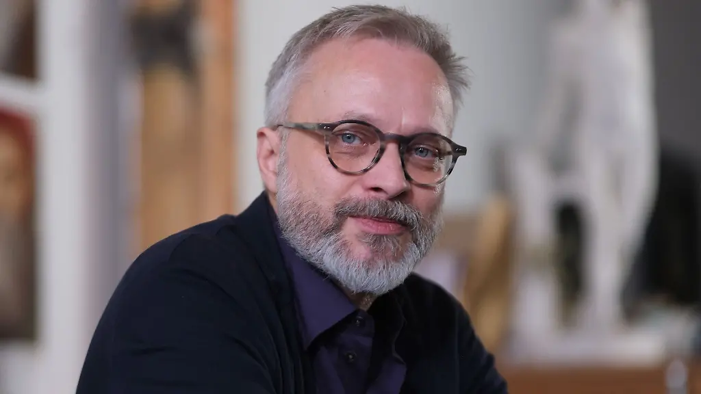 Der-Maler-erhaelt-die-Ehrendoktorwuerde-der-Universitaet-Leipzig