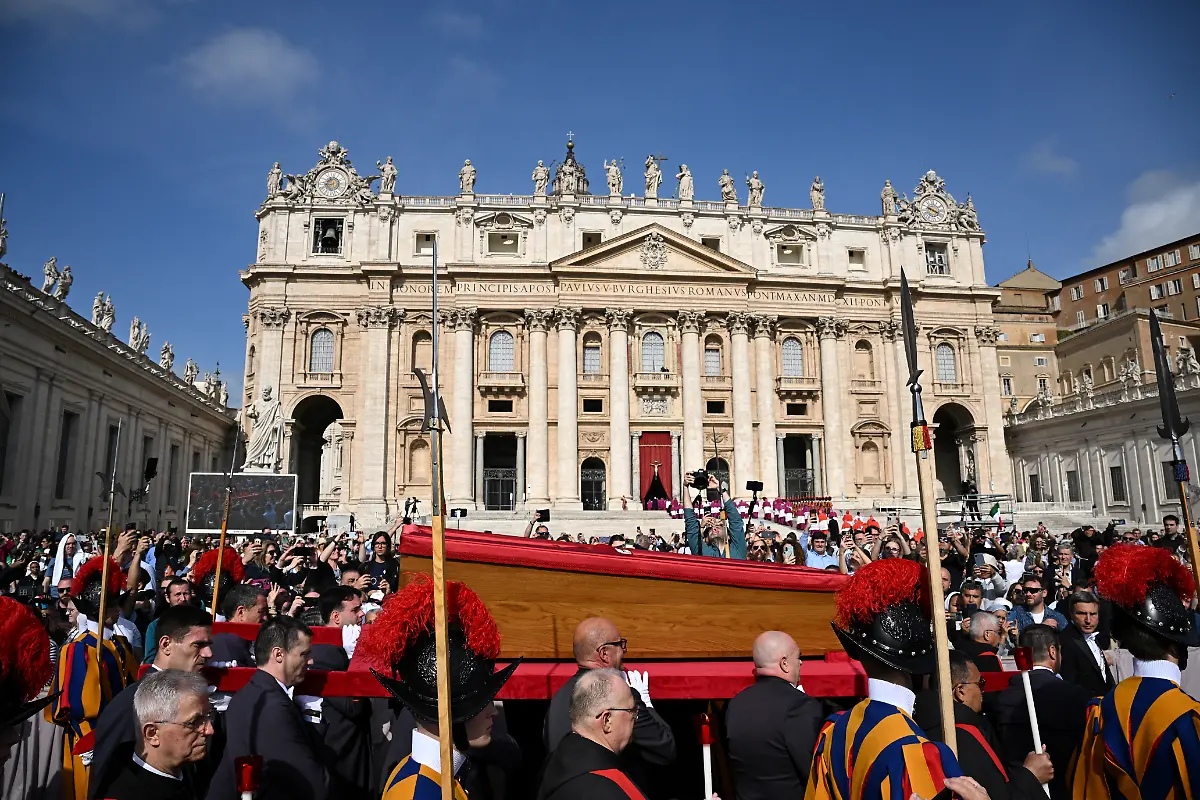 81abe4b4b624bbbb0687b0302dc98057