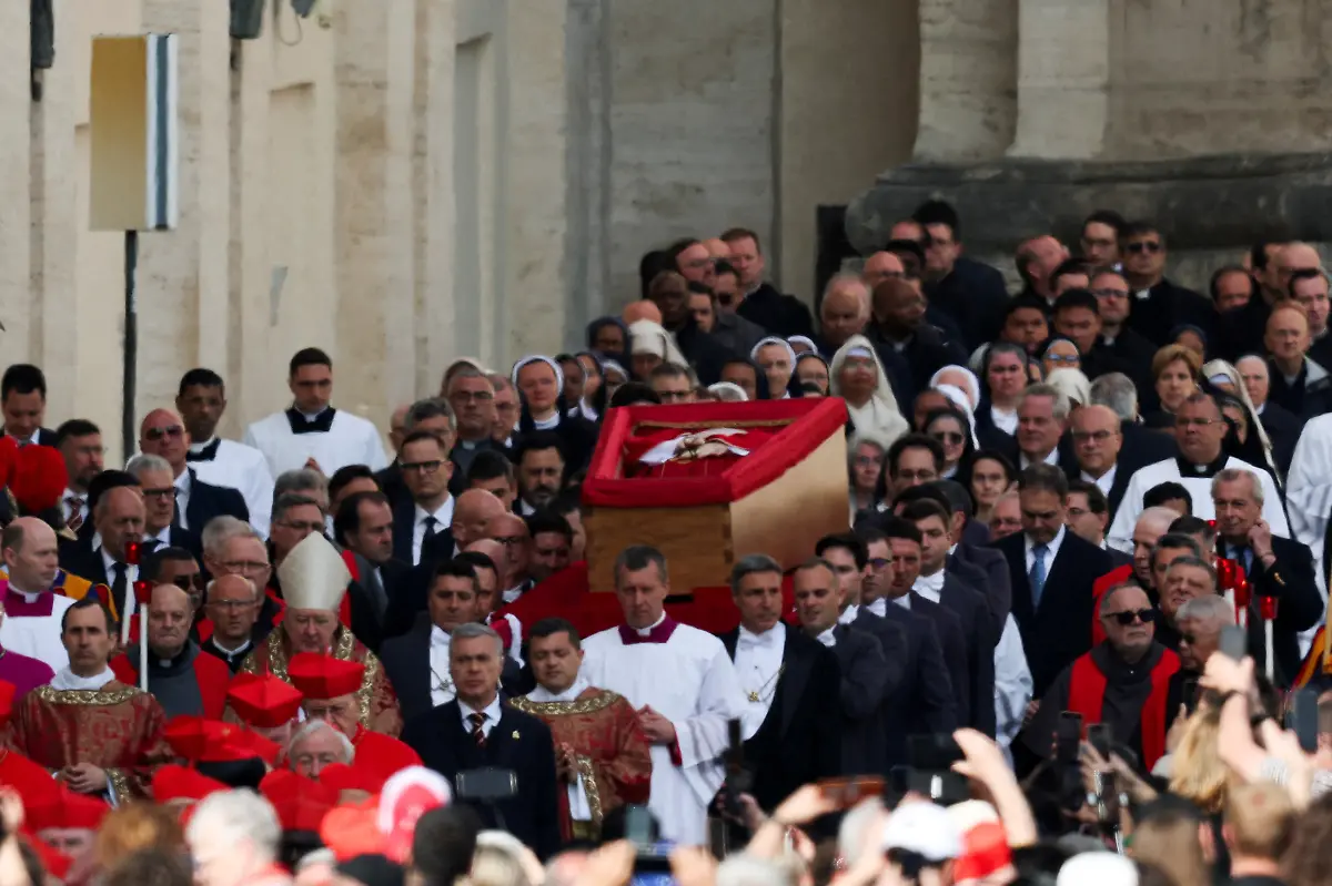 ef50aa61983b9d2e058bd0ab83343ec3