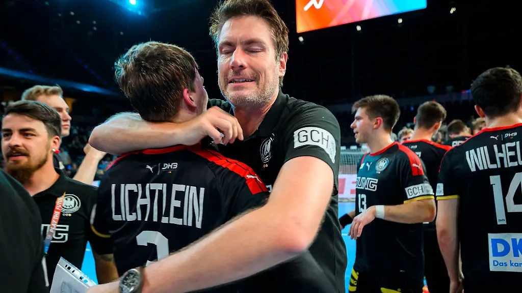 Der-fruehere-Nationalspieler-Carsten-Lichtlein-r-feiert-bei-Melsungen-mit-44-Jahren-ein-Comeback