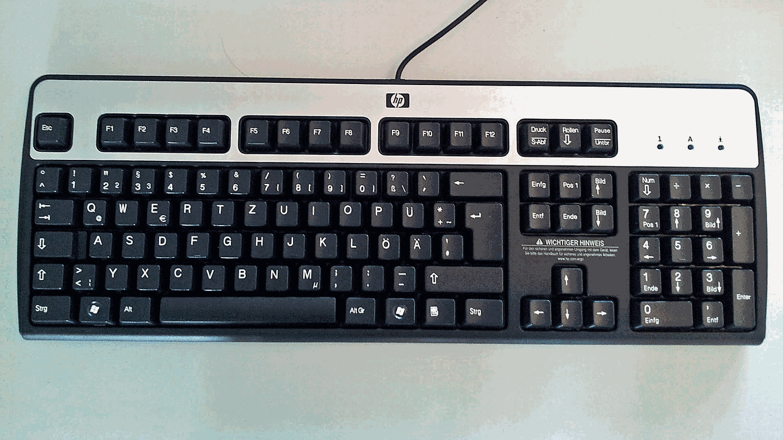 Mit einer Windows-Tastatur können Sie nicht nur Texte schreiben. Es gibt zahlreiche Tastenkombinationen, die die Arbeit am PC erleichtern und beschleunigen. Manchmal genügt es sogar, eine einzige Taste zu drücken, um ans Ziel zu kommen.