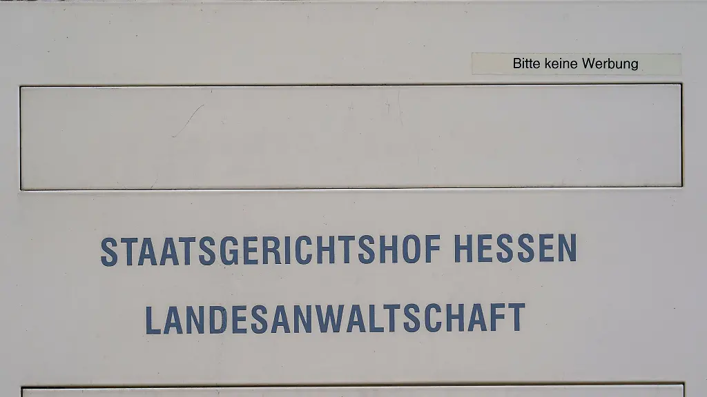 Der-hessische-Staatsgerichtshof-befasst-sich-aufgrund-einer-AfD-Klage-mit-dem-Thema-Corona-Politik