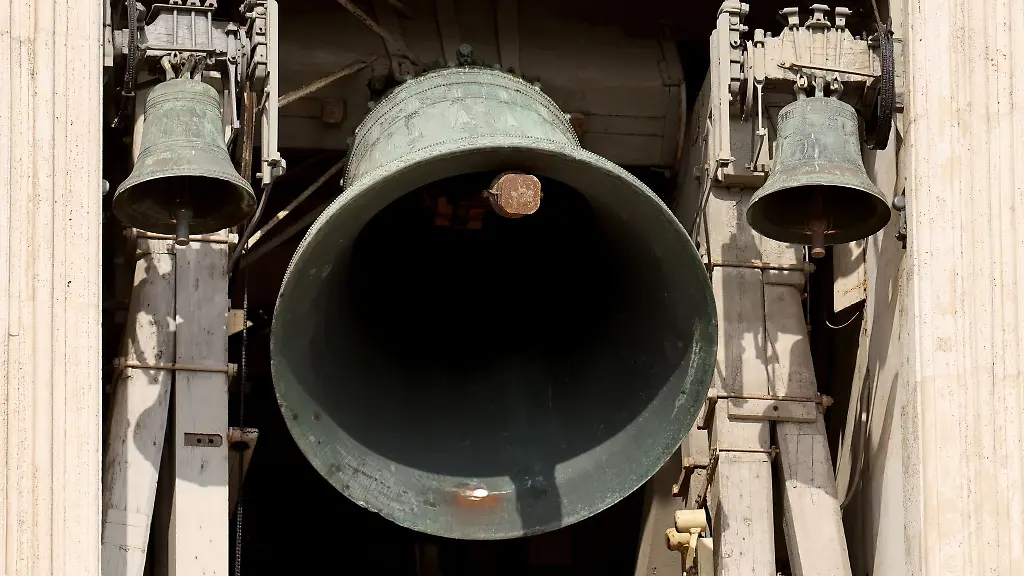 Eine-Fehlfunktion-sorgte-laut-dem-Dekanat-dafuer-dass-nachts-an-der-Kirche-die-Glocken-laeuteten