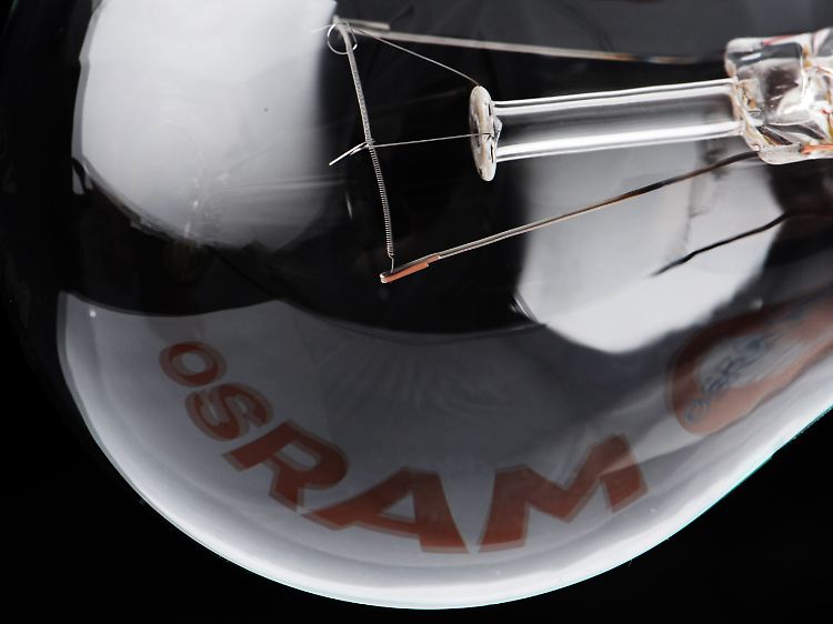 Osram will offenbar bis zu 3000 Jobs streichen, um 2012 an die Börse zu gehen.