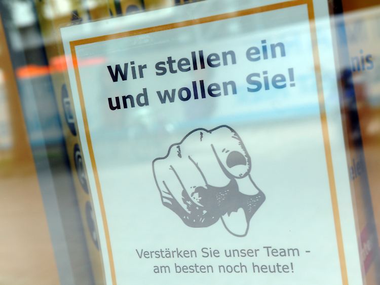 Auch saisonbereinigt kann sich der Rückgang der Arbeitslosenzahl sehen lassen.