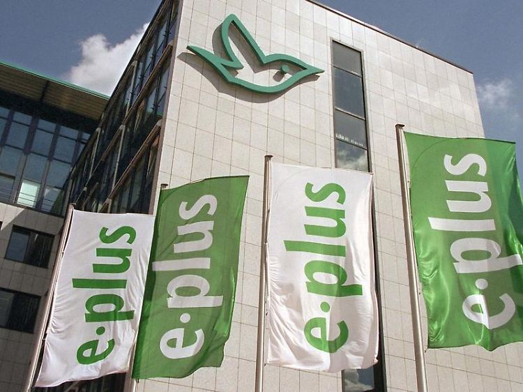 Trotz Krise haben der deutsche Mobilfunkanbieter E-Plus und sein niederländischer Mutterkonzern KPN Gewinne eingefahren.