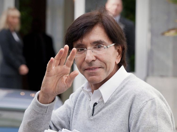 Durch den Abschied der radikalen Flamen aus der Regierungsbildung dürfte Belgien erstmals seit 1979 wieder einen frankophonen Regierungschef bekommen: Elio Di Rupo.