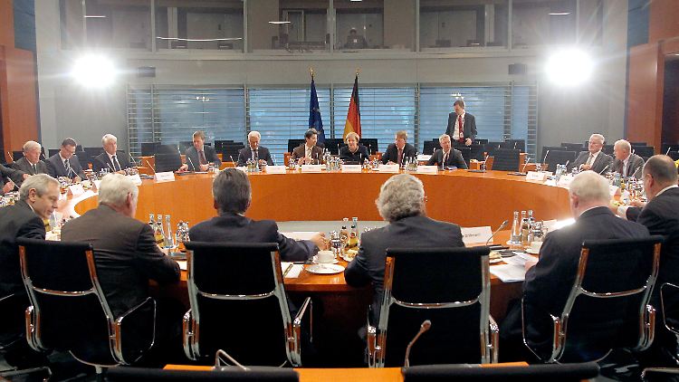 Merkel hatte ins gut beleuchtete Kanzleramt geladen.
