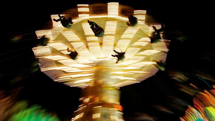 Das Kettenkarussell auf dem Hamburger Dom.