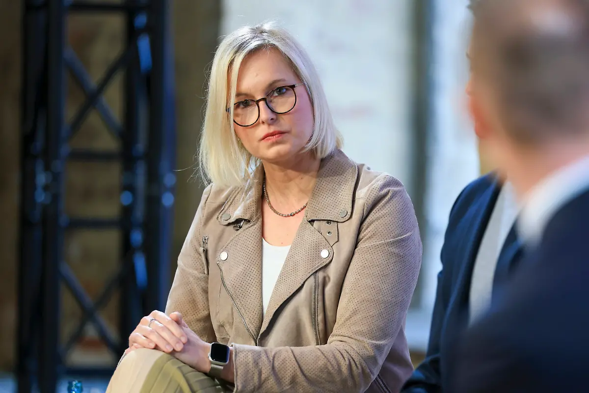 1b63c79f53dcbe70e0242665eaddb5d2