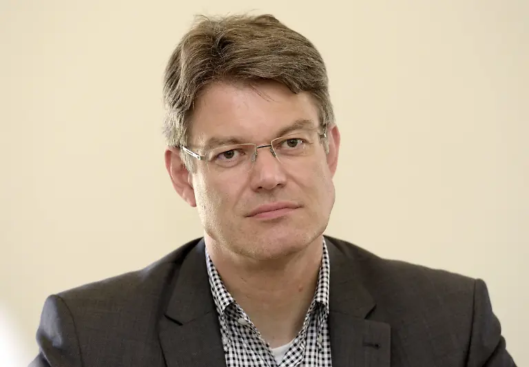 866848c3591f662fc1777acdea022227