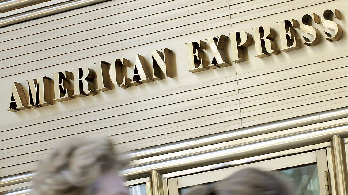 American Express hat auf die Krise schnell reagiert. Es werden nicht mehr ganz so viele Stellen abgebaut wie angekündigt.