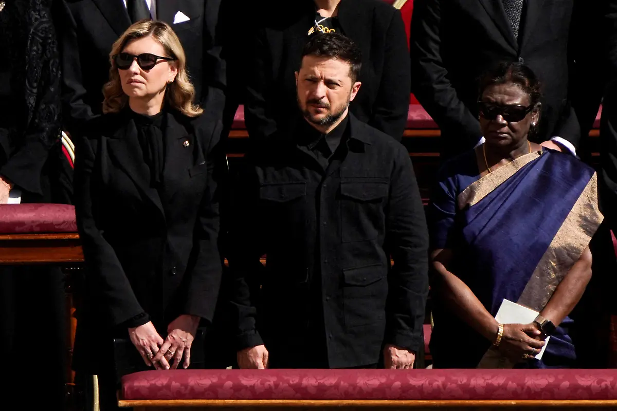 2025-04-26T093104Z-2147372660-RC2M5EAA4FI7-RTRMADP-3-UKRAINE-CRISIS-ZELENSKIY-TRUMP