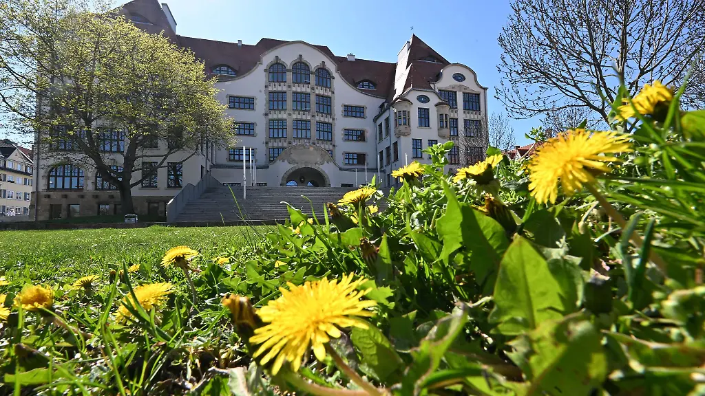 Der-Amoklauf-am-Gutenberg-Gymnasium-jaehrt-sich