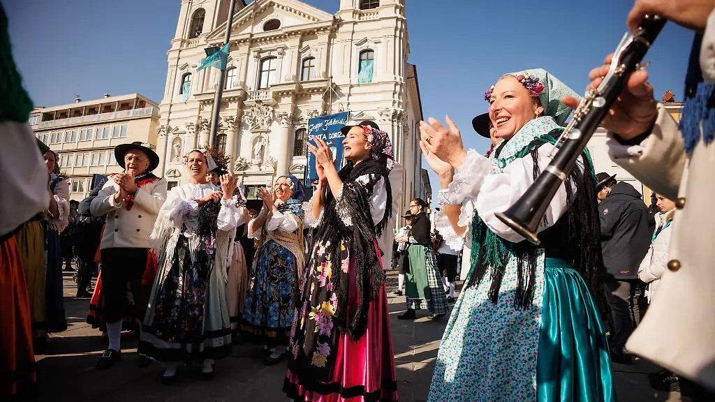 Die-Dresdner-Sinfoniker-ueberbringen-musikalische-Gruesse-an-die-Kulturhauptstadt-Nova-Gorica