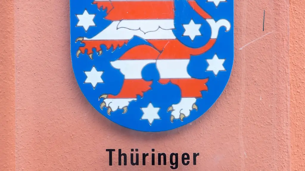 Die-Thueringer-Verfassungsrichter-entscheiden-ueber-die-Fuenf-Prozent-Klausel-bei-Landtagswahlen