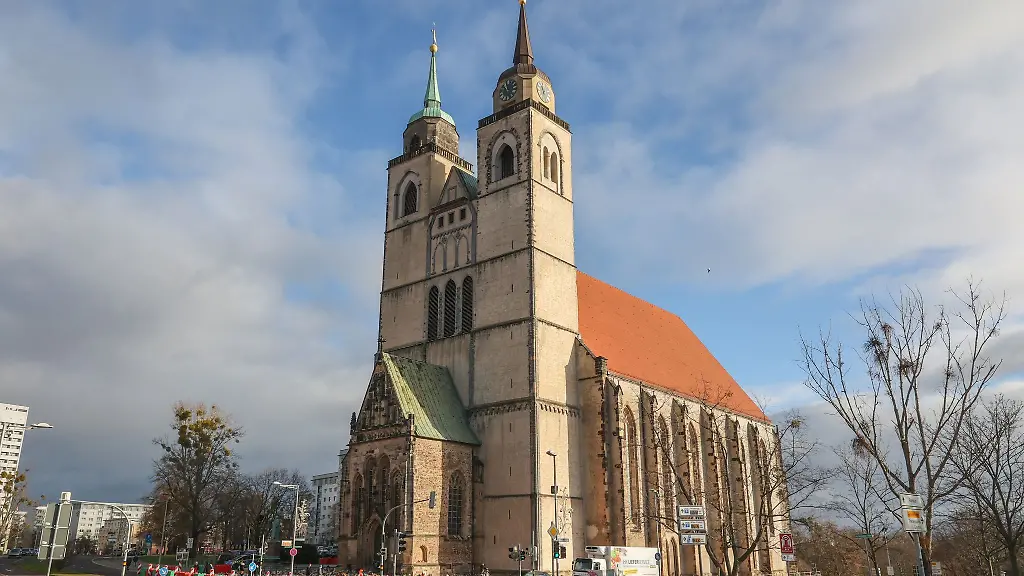 Das-Deutsche-Rote-Kreuz-dankte-den-Einsatzkraeften-vom-20-Dezember-2024-in-der-Magdeburger-Johanniskirche
