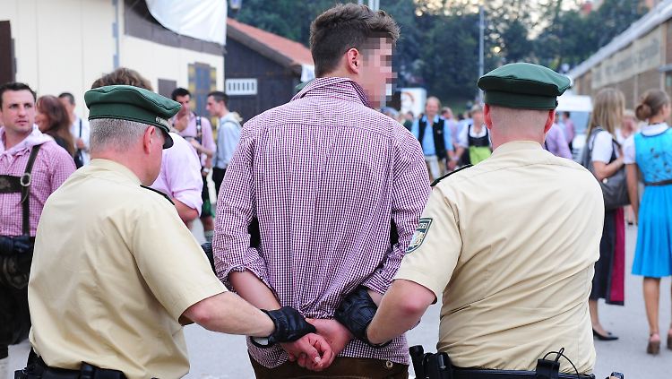 Die Polizei ist auf der Wiesn wie immer im Dauereinsatz.