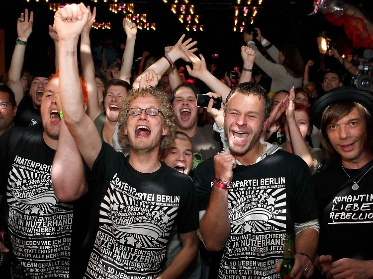 Nur eine "Berliner Spezialität"? Die Piraten bejubeln ihren Einzug ins Abgeordnetenhaus.