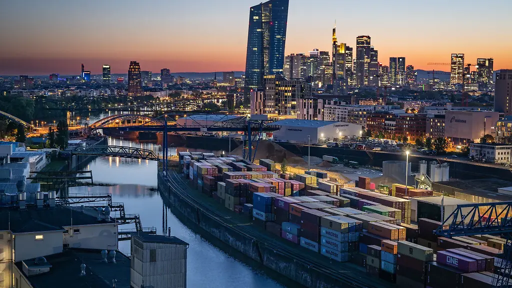 Die-Stadt-Frankfurt-profitiert-von-der-leistungsstarken-Wirtschaft