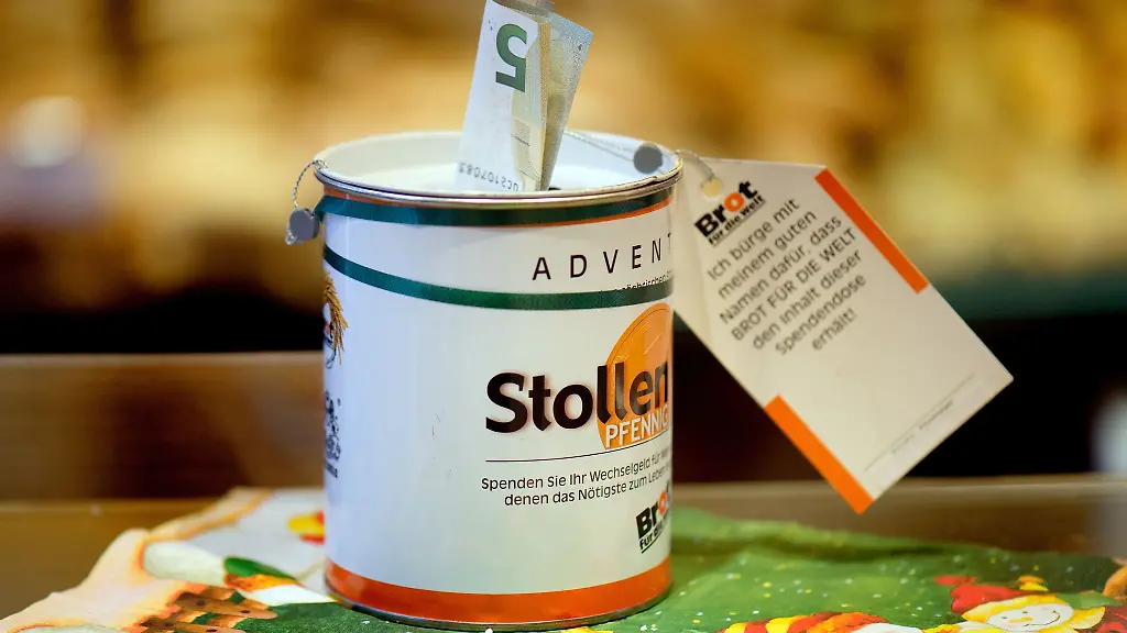 Etwas-mehr-Spenden-bei-Diakonie-Aktion-Stollenpfennig-im-Advent-2024-Illustration