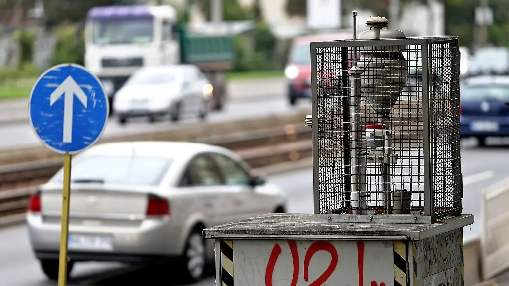 Luftueberwachungsstation-in-Halle-Saale-Bei-Nitrat-und-Russ-Partikeln-gab-es-einen-besonders-starken-Rueckgang