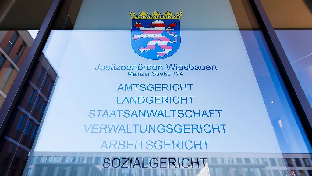 Das-Gericht-sieht-nur-in-Teilen-einen-Verstoss-gegen-seine-Pflichten-als-Polizist