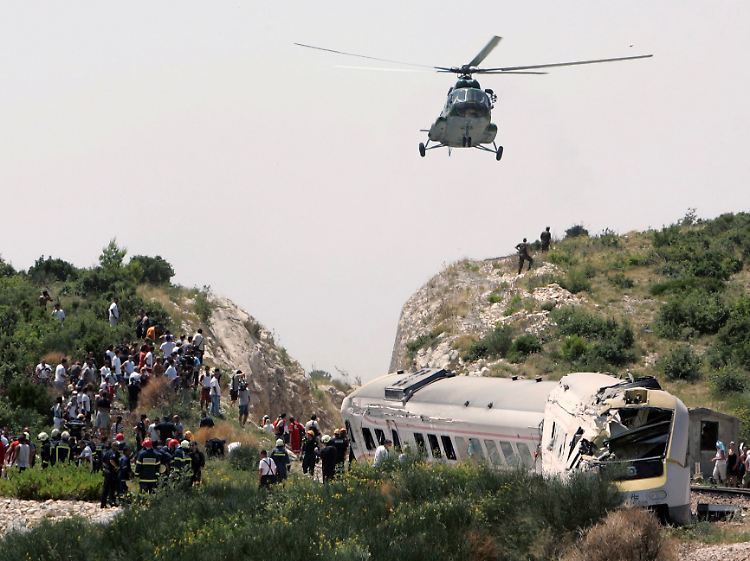 Die Verletzten mussten in Helikoptern abtransportiert werden.