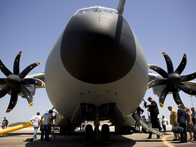 Für das A400M-Projekt stellte Thales weitere 102 Mio. Euro zurück.