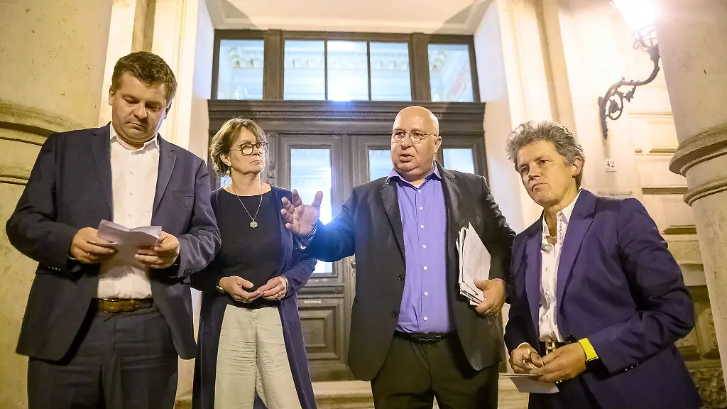 Die-Parteispitzen-der-Koalition-haben-in-Magdeburg-stundenlang-beraten