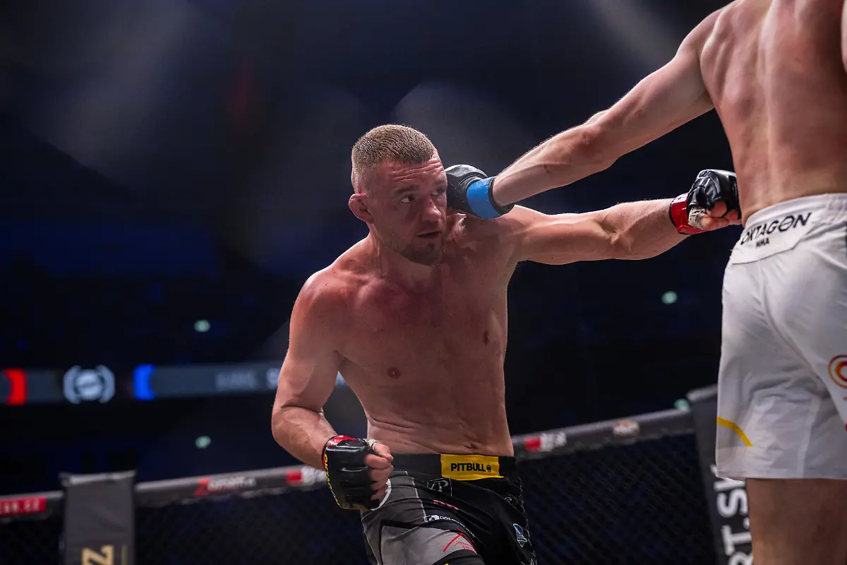 20250405203201-PD1399313993