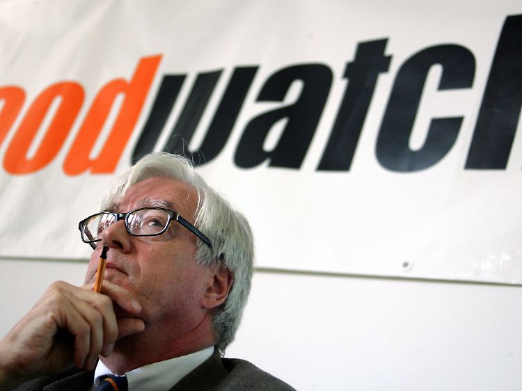 Als weltgrößter Konzern der Branche "sollte Nestlé Vorbild sein, fordert Foodwatch.