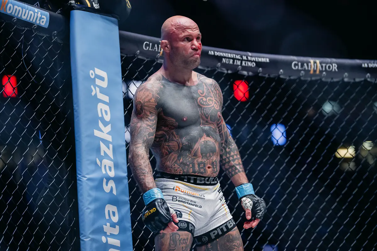 OKTAGON-62-petersulic-480