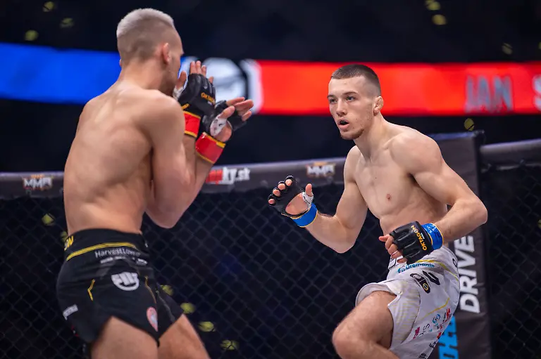 OKT64EV-Kikinder-low-097