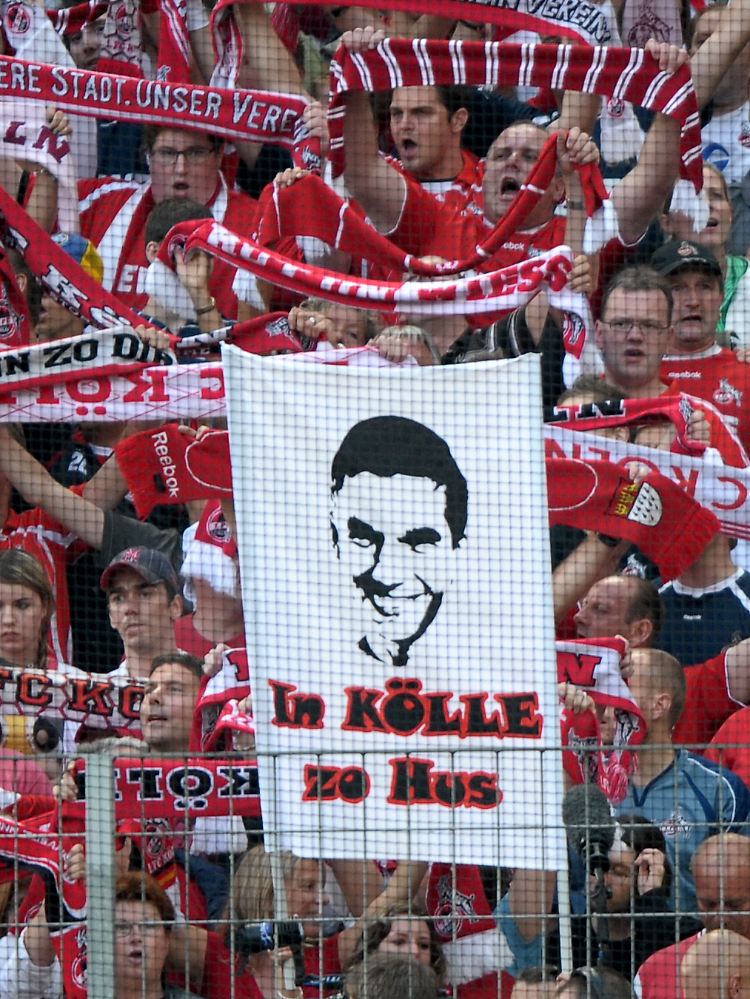 Rückkehrer Lukas Podolski lässt die FC-Fans von goldenen Zeiten träumen.