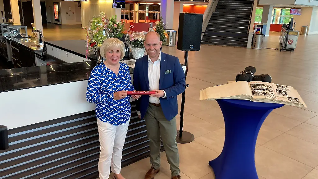 Die-langjaehrige-Geschaeftsfuehrerin-der-inRostock-GmbH-Petra-Burmeister-scheidet-nach-ueber-25-Jahren-Ende-Mai-aus-Nachfolger-ist-Oliver-Fudickar