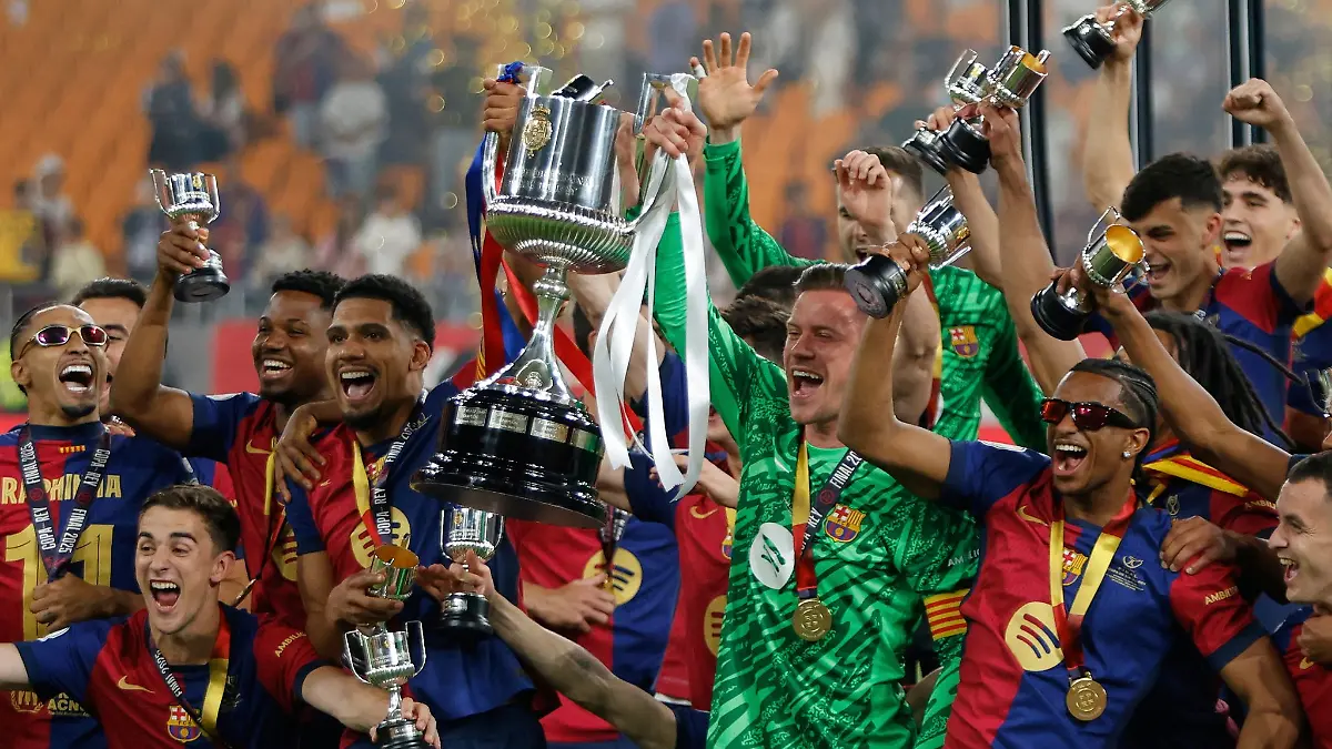 Der-deutsche-Nationaltorwart-Marc-Andre-ter-Stegen-steht-nach-langer-Verletzung-am-Samstag-erstmals-wieder-beim-FC-Barcelona-im-Tor