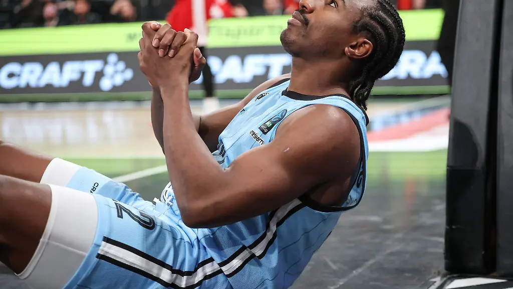 Jonathan-Stove-verliert-mit-den-Towers-gegen-Bamberg