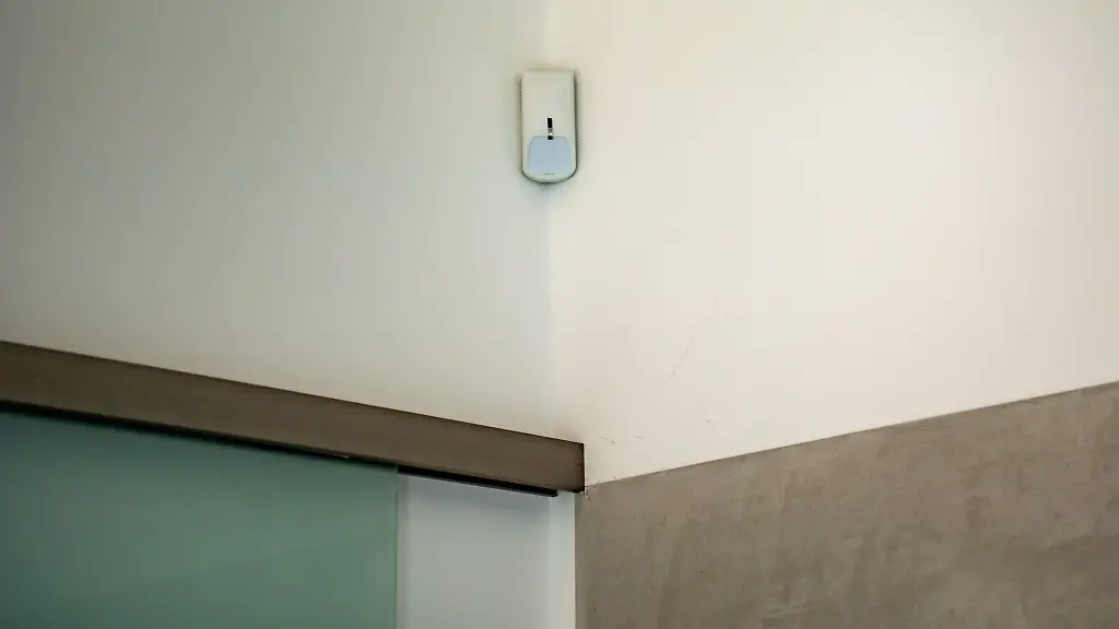 Licht-ohne-Schalter-Bewegungsmelder-bringen-Komfort-und-sparen-Energie