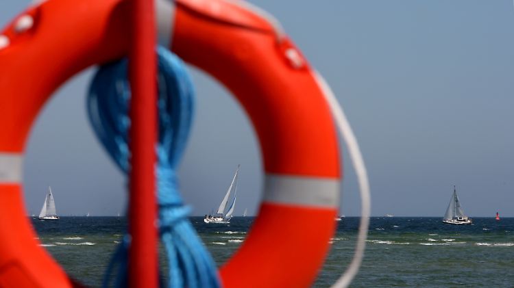 ... kann das Gespräch mit einem guten Freund wie ein Rettungsring sein.