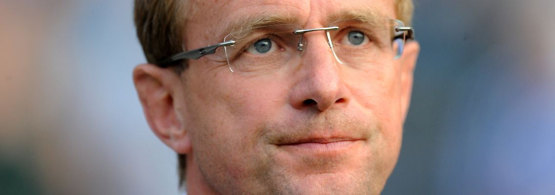 Gesundheitliche Gründe: Ralf Rangnick tritt als Trainer des Fußball-Bundesligisten FC Schalke 04 zurück.