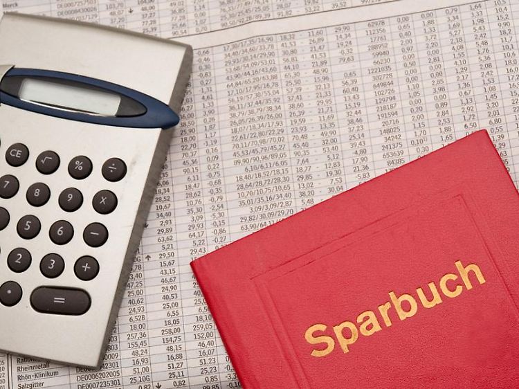 52 Prozent der Deutschen haben nach wie vor ein Sparbuch.