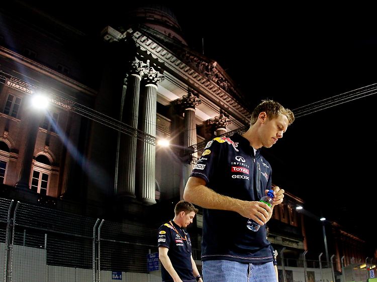 Weltmeister Sebastian Vettel schätzt den Reiz des Besonderen am Nachtrennen in Singapur. Krönt er sich hier zum Weltmeister, wäre der Reiz sicher noch größer.